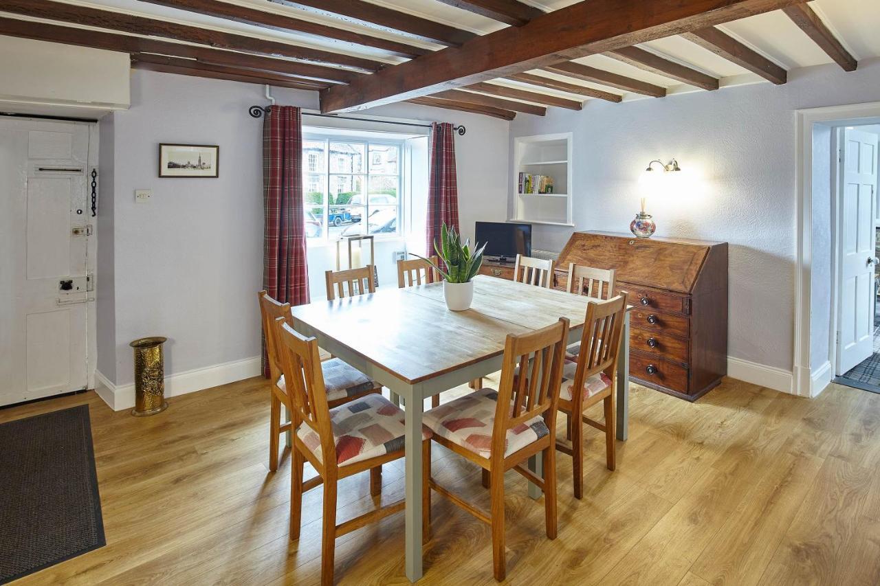 Host & Stay - Buckingham Square Хелмсли Экстерьер фото