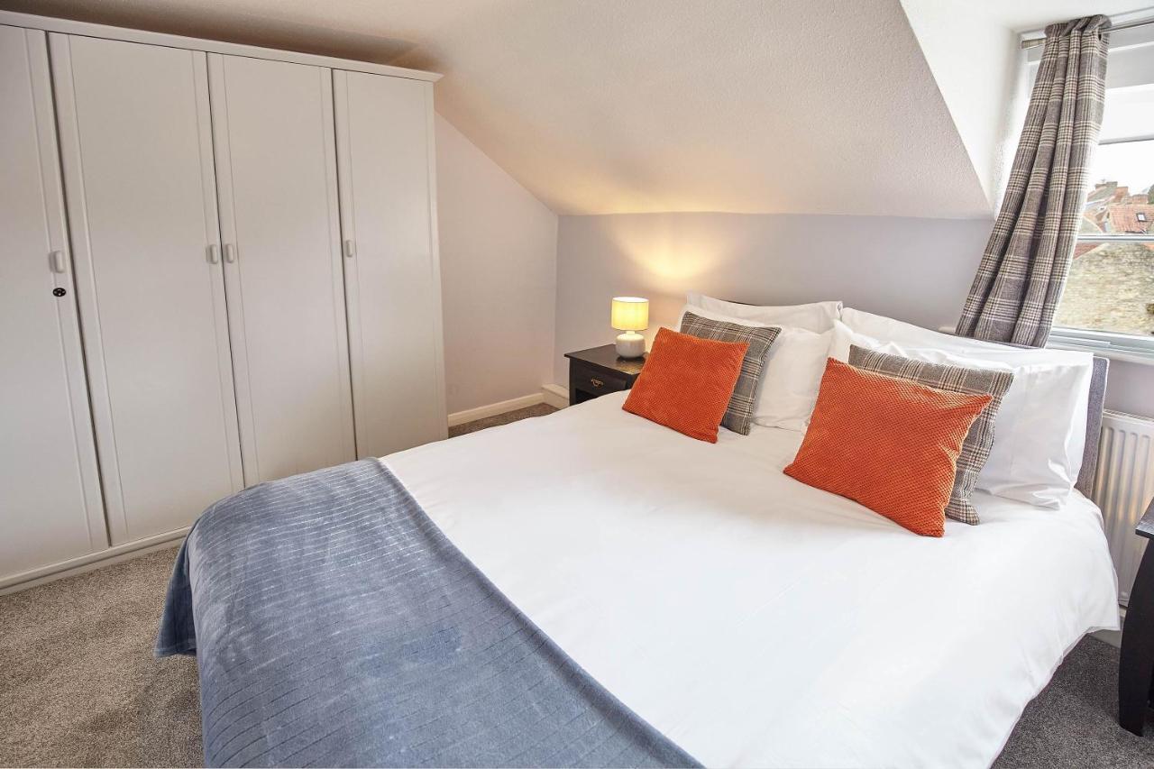 Host & Stay - Buckingham Square Хелмсли Экстерьер фото